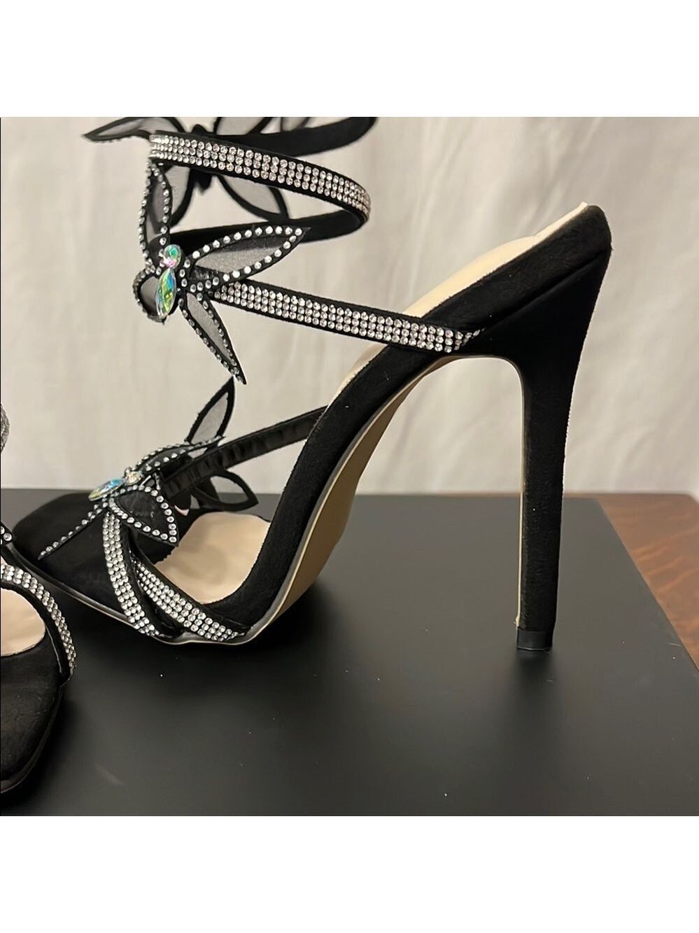 HOST PICK 🌺 Elegant Black Strappy Heels with Rhinestone Accents - Picture 7 of 9